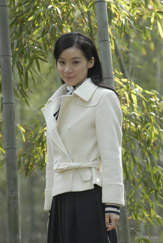 实力派演员的三十四集大型谍战剧《生死谍恋》陆续登陆全国各大电视台