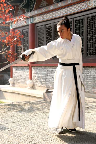 释小龙饰演李剑山