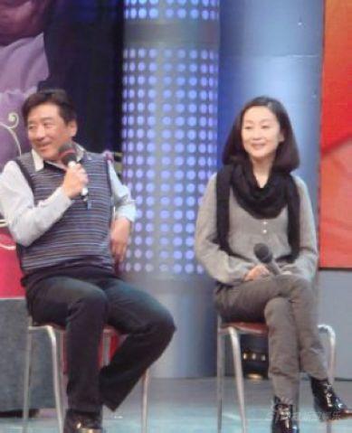 "结发夫妻"济南见面 陈瑾丁勇岱"争战"现场