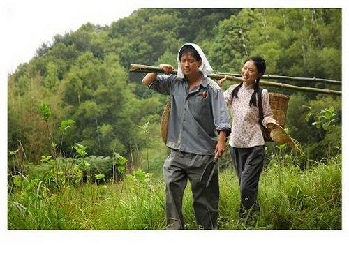 谢君豪郭珍霓患难夫妻 《鸳鸯河》塑苦命鸳鸯