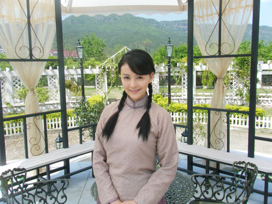 《钻石豪门》剧组探班 戴娇倩一人分饰两角