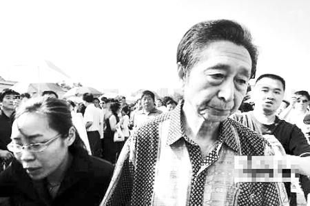 宋世雄白发人送黑发人 