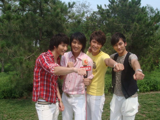 好男东方天使拍《优雅》mv显青春风采(附视频)