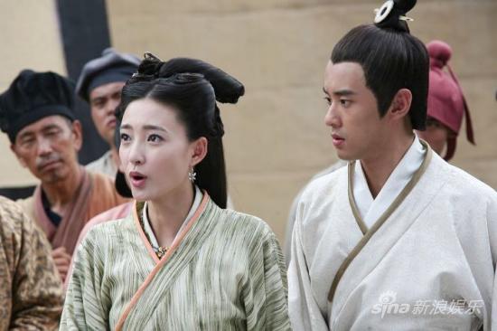 随着时间的推移,皇太子高昊与第三位老婆的扮演者王丽坤对手戏日前