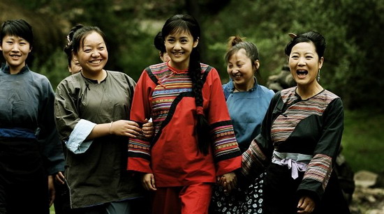 《秘密列车》刘芸嫁周杰 婚礼落泪似琼瑶女主角