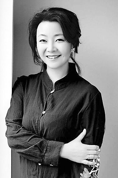 萨日娜变“野蛮婆婆”