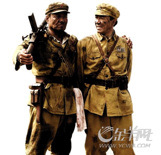 尤勇（左）与李幼斌在剧中是生死与共的战友