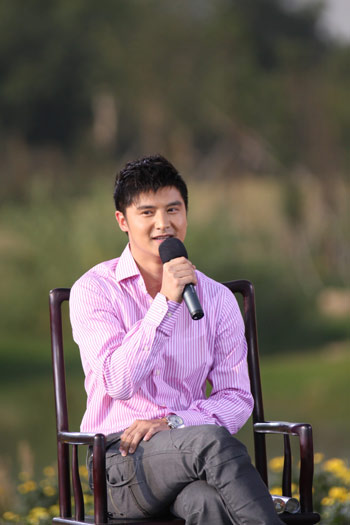 此次在2009年重阳节到来之际,《艺术人生》栏目组秉承"推广传统节日