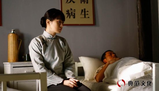 《理发师》已于月初悄悄在横店开机,此次的电视剧版《理发师》翻拍于