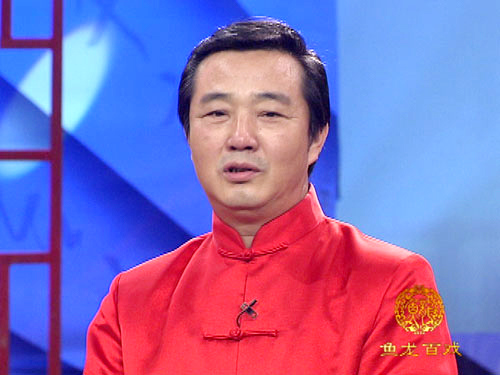 刘俊杰,曾经在春晚上表演过《戏迷》,《小毛病》等经典作品的相声演员