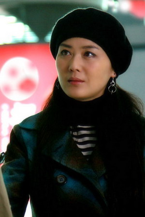 李琳走出离婚阴影 新剧披上《剩女的嫁衣》