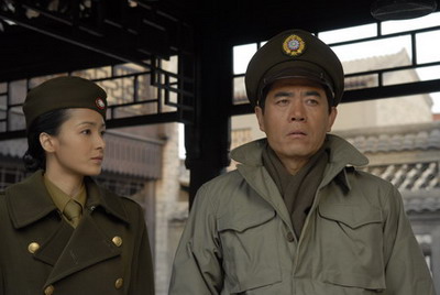 黄曼《勇者无敌》迅速走红 稳占女一号市场