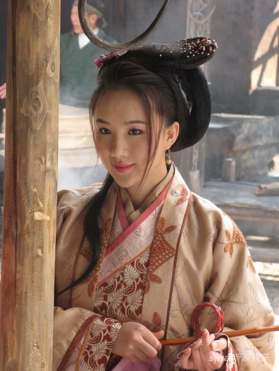 孟瑶饰演潘巧云惹人怜爱 孟瑶新《水浒》扮相甜美 孟瑶新《水浒》剧照