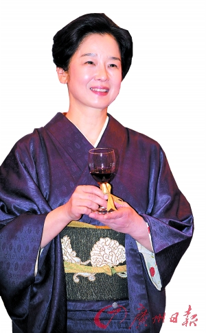 “阿信”的慈禧扮相公认和历史上的真人很相似