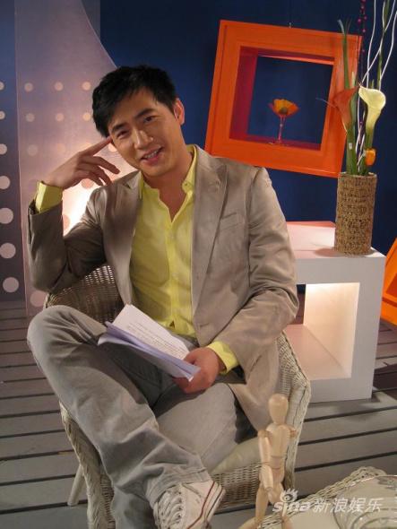 凭借出演《外来媳妇本地郎》而走红的全能艺人彭新智,刚刚发表了个人