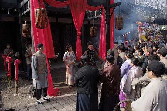 胡可《大浴堂》展露商业天分