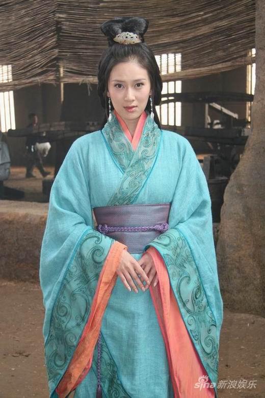 《三国》联袂重庆卫视首映 小乔赵柯舞剑掀高潮