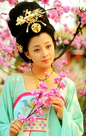 尤小刚《杨贵妃》雷就雷 还要拍《西施秘史》