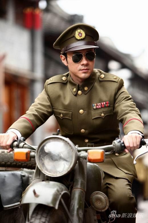 《兵临城下》邵汶帅气军装造型曝光(图)
