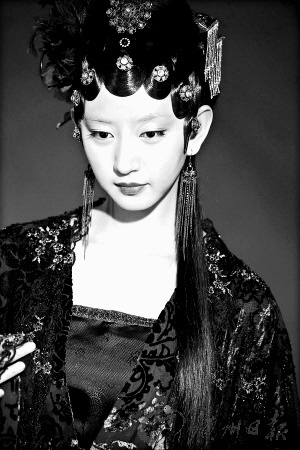 唐一菲饰演的秦可卿