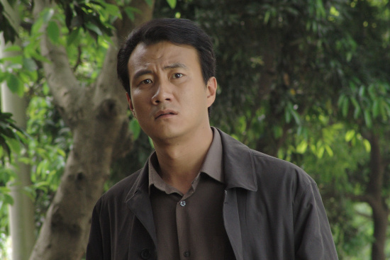 胡军诠释知识分子奋斗历程