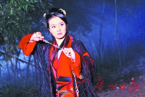 王艳出演风情万种“高老大”