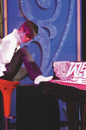 刘伟演奏钢琴曲《希望》图TP