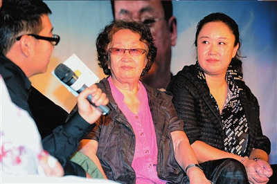 该剧是彭玉和二女儿赵珈琪的第6次合作.