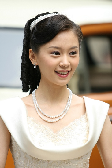 田沁鑫效仿赵宝刚 《生死桥》捧红五大新星(图)