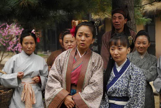 《古今六人行》热拍 李勤勤现场"逼婚"(图)