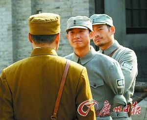 文章（中）在《雪豹》中的造型