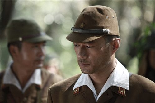 谭凯《中国远征军》剧照 谭凯在《中国远征军》中饰演桥本少佐 新浪