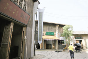 搭建中的老街融合了汉正街气质