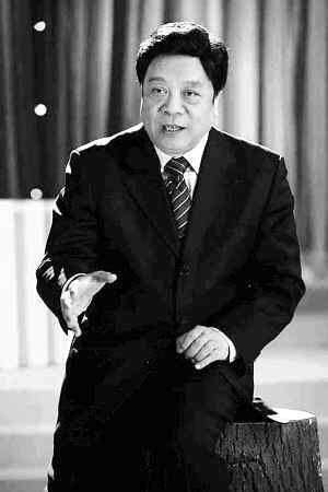 赵忠祥《我们有一套》唱主题歌