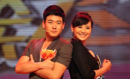 15将迎来喜剧演员句号,相声演员周炜,以及出演过《大宅门》的李欣凌