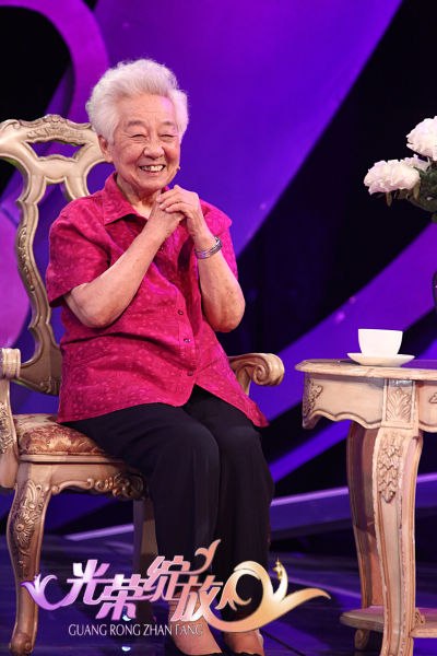 于蓝《光荣绽放》对话田歌 称爱是一种信仰(图)