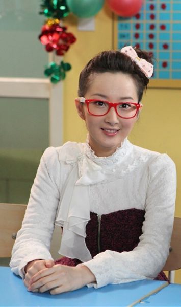 《蓝多多》暑期热播 程媛媛被赞 "最美老师"