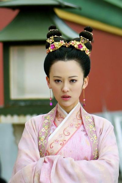 《后宫》将登荧屏 刘娜萍情窦初开心仪冯绍峰