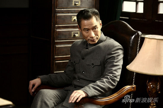 《暗红1936》回应改词风波:刘佩琦王学兵关系好