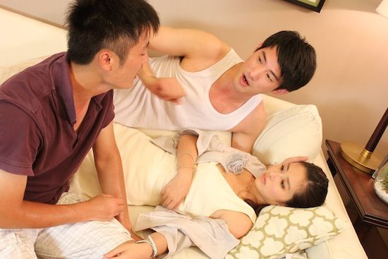 颖儿吴建飞上演激情戏