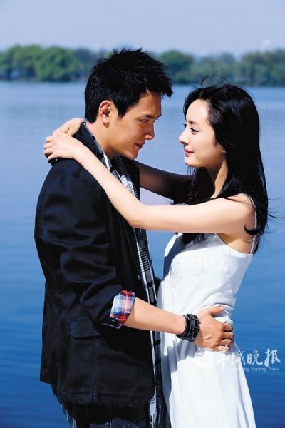 杨幂否认新剧成"峰幂绝唱"