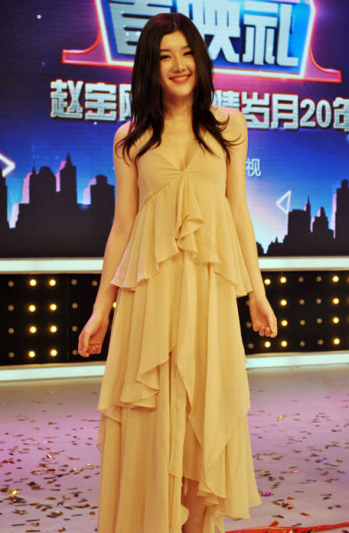 《男人帮》今日首播 冯丹滢谢恩师现场飙泪