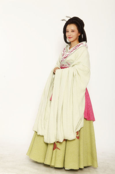 剧版《赵氏孤儿》热拍 "孟姜"徐露定妆照曝光