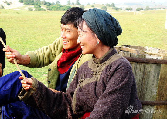 曹磊(微博),朱泳腾(微博)领衔主演的大型年代怀旧情感励志剧《牧马人