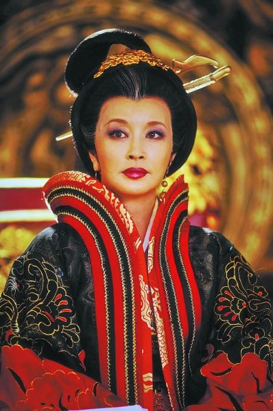 《武则天秘史》热播 刘晓庆荧屏亮相