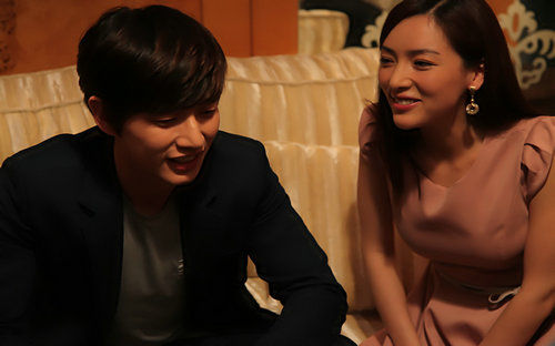 叶倩云《钱多多》首演反派惹争议(图)