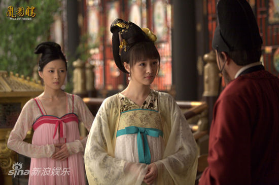 由张翰(微博),郑爽,白冰(微博),张默等领衔主演的电视剧《凰图腾》