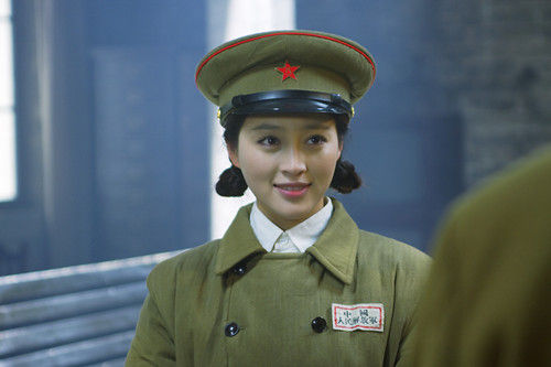 甘婷婷《新亮剑》中饰演田雨