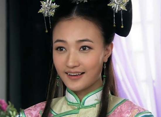 《怪侠欧阳德》热播 阎娜首演古装喜剧受关注