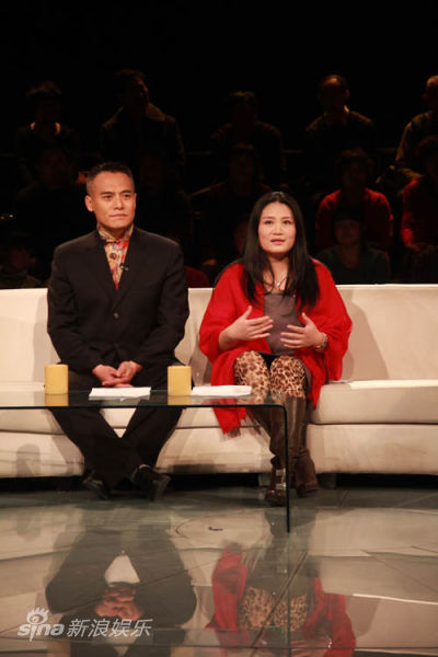 《夫妻剧场》后,日前著名演员黑子携妻子张芙蓉再次来到《非常夫妻》